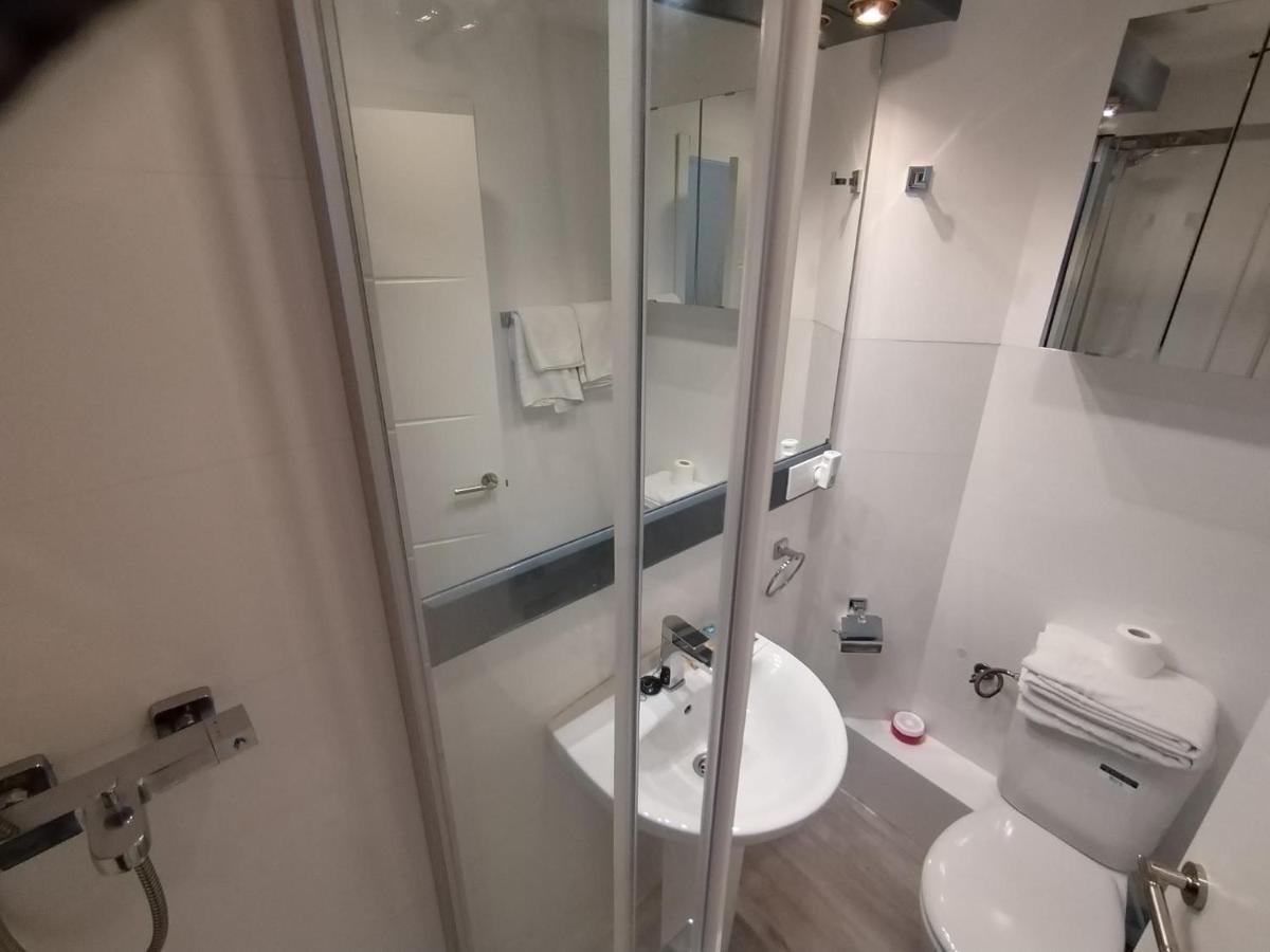 Apartamento Para 4 - Puerta Del Sol Мадрид Екстер'єр фото